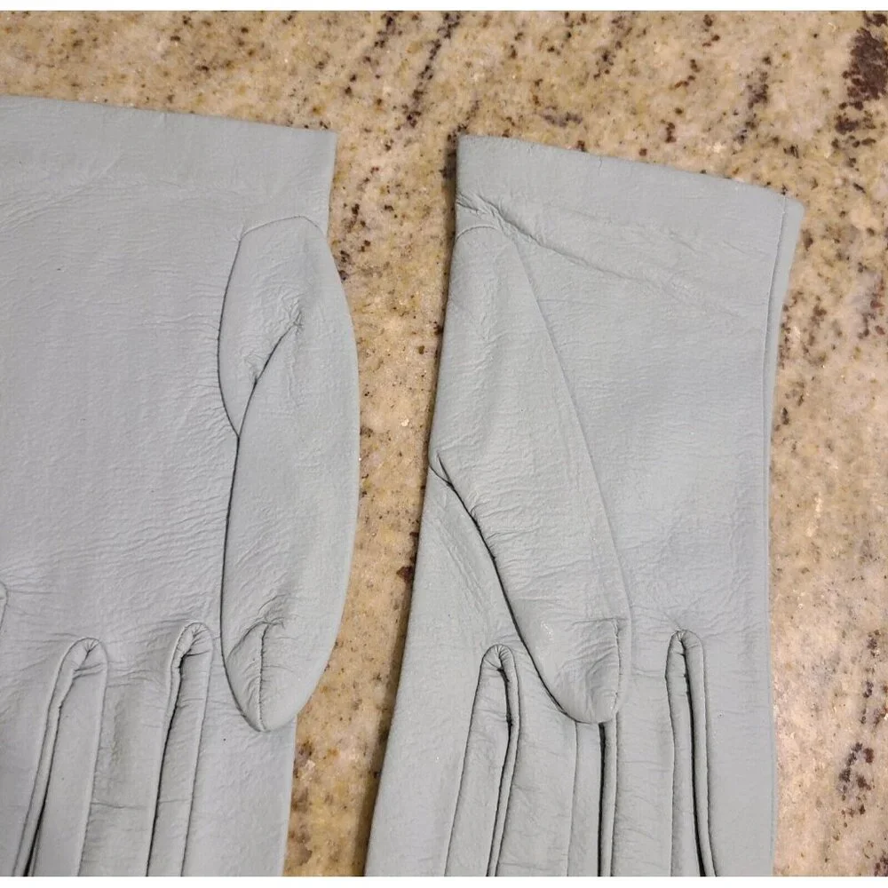 Vintage Size S Sage Green Faux Leather Lined Gloves *cracking* Read